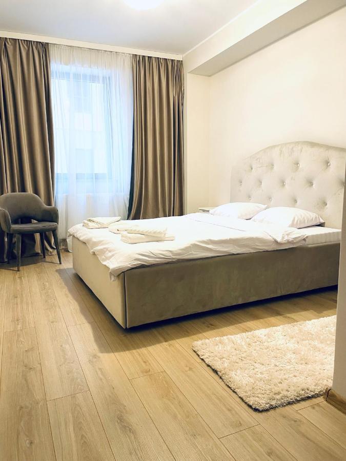 Londof Luxury Apartments - With A Panoramic View Over The City 布拉索夫 外观 照片