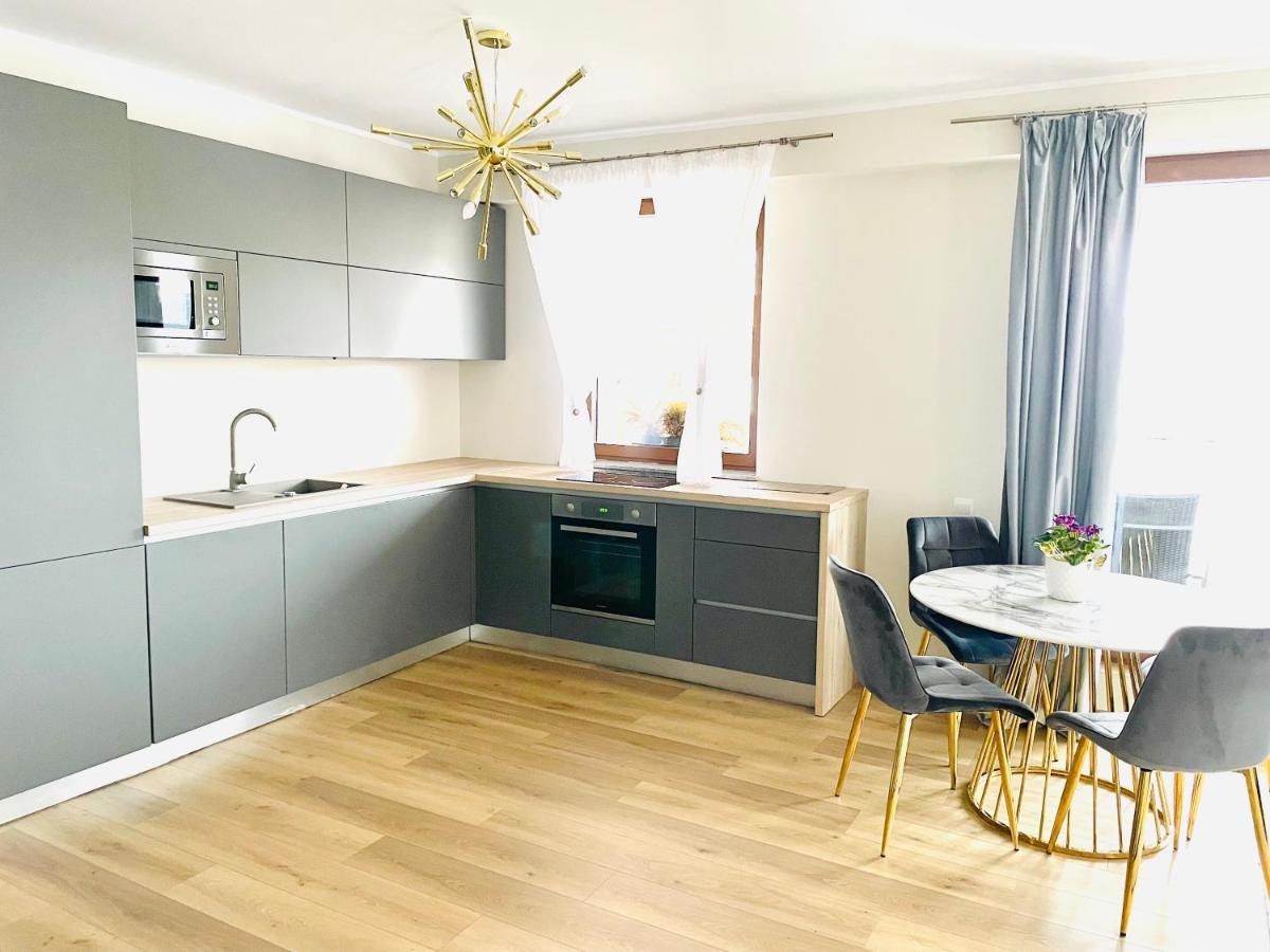 Londof Luxury Apartments - With A Panoramic View Over The City 布拉索夫 外观 照片